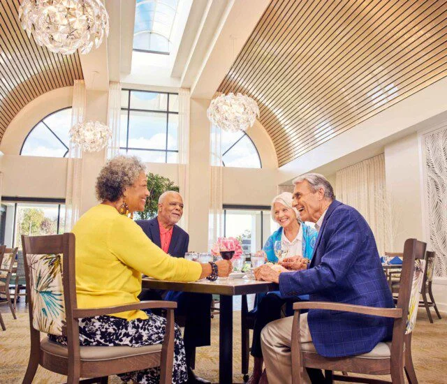 Friendships-That-Enrich-Retirement-at-Village-on-the-Green