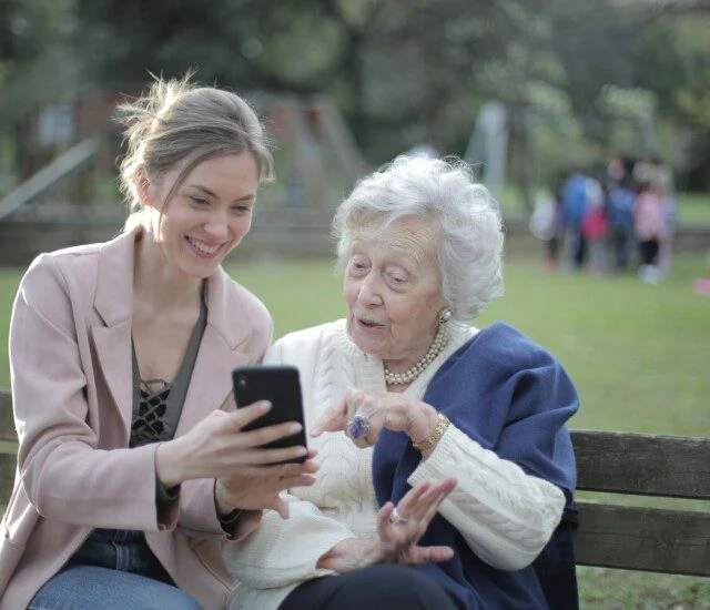 How-Independent-Living-Benefits-You-Your-Family-Village-on-the-Green