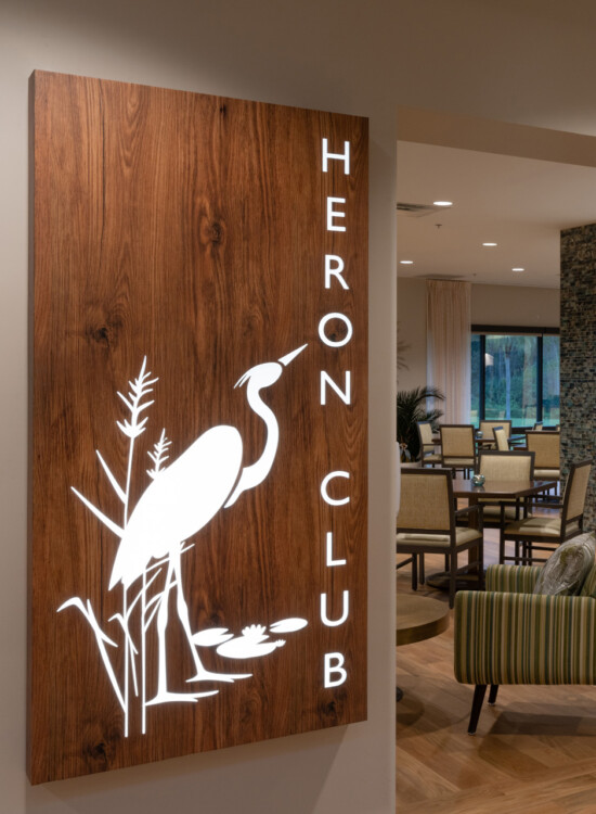 The Heron Club lounge and -+968