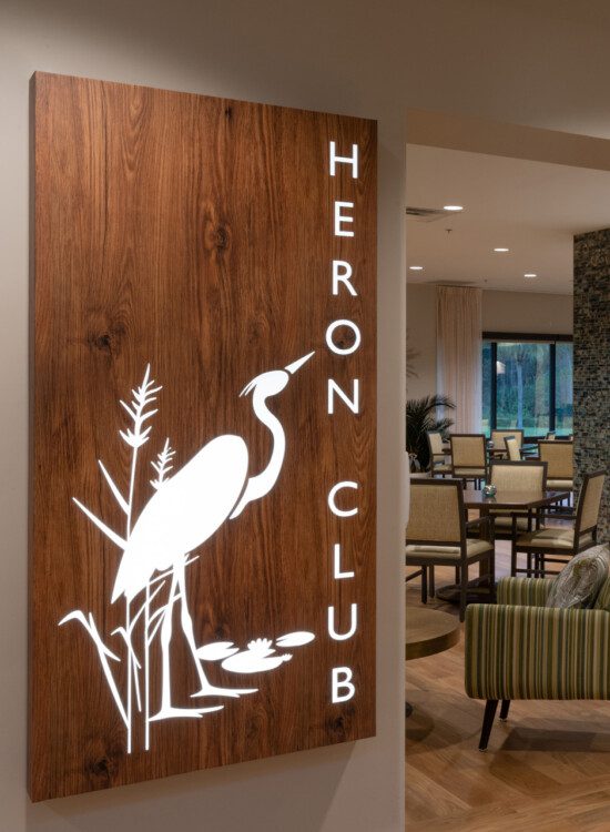 The Heron Club lounge and -+968